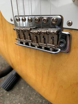 1967 Fender Stratocaster Reissue MIJ (3 of 7)