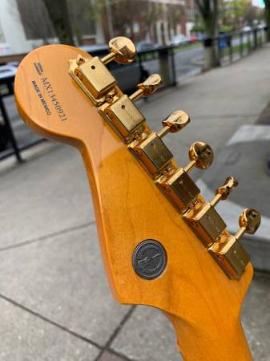2014 Fender Stratocaster (7 of 10)